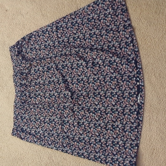 Serengeti Reversible Leaves and Floral Stretch Waist Skirt Size 3X - Picture 4 of 6